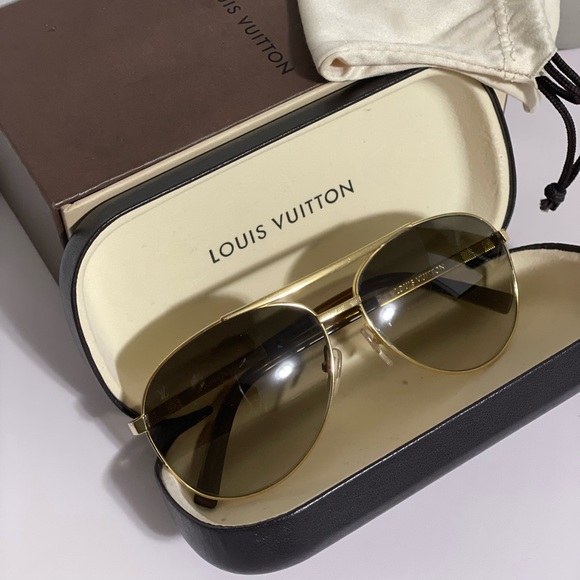 SOLD ON IG @mmbagslux. 🧡Authentic LV ATTITUDE PILOT SUNGLASSES GOLD - Picture 12 of 14